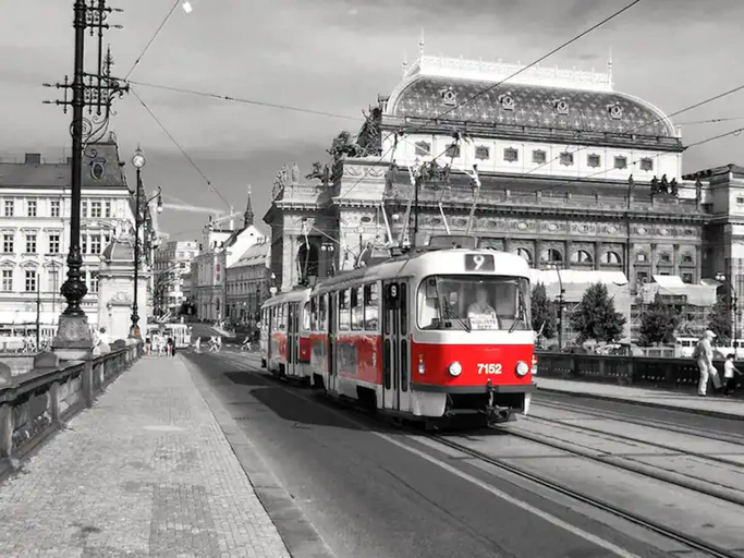 Others 5, Ground Floor Apartment, Praha 3