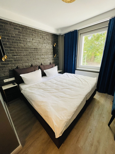 Bedroom 3, IQ Hotel, Region Hannover
