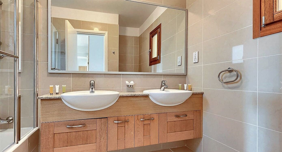 Bathroom, Apartment KZ01 - Eleos - Aphrodite Hills