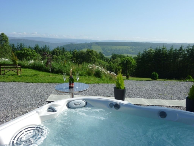 Sport & Beauty, Torran View, Highland