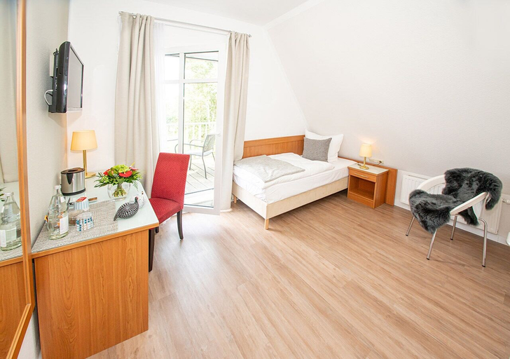 Bedroom 4, Gastehaus & Apartments fliegendes Perlhuhn Borgfeld, Osterholz