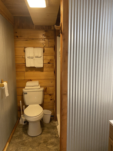 Bathroom 3, Kozy Haven Log Cabin Rentals, Adair
