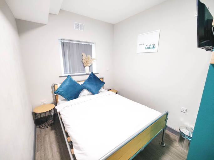 Bedroom 4, Cwtsh Hostel, Swansea