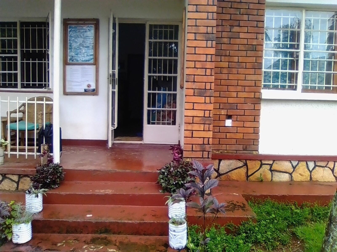 Exterior & Views, Sunbird Backpackers, Entebbe