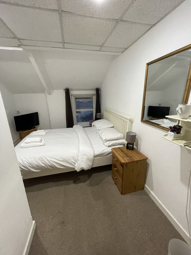 Bedroom 2, The Wilton Hotel, Blackpool