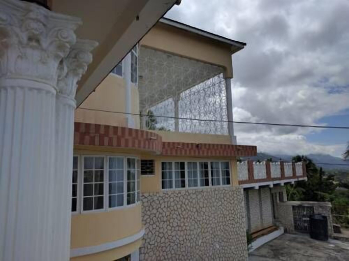 Exterior & Views 2, Rockhampton Retreat Guest House