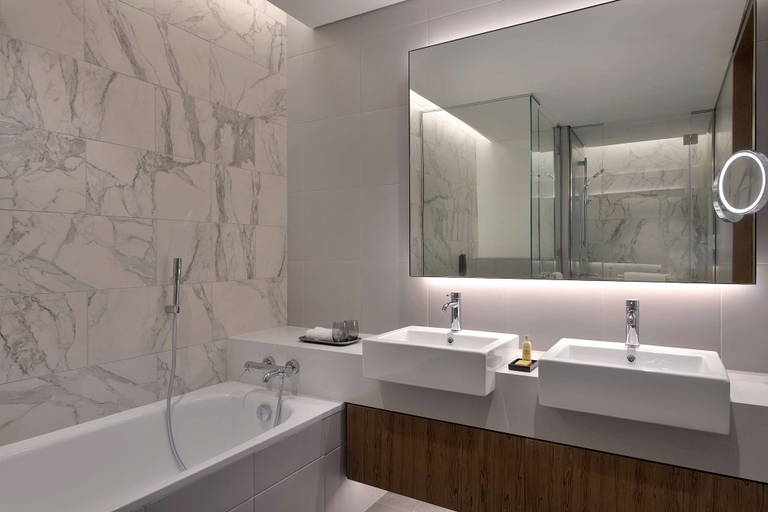 Bathroom 4, Doubletree By Hilton Abu Dhabi Yas Island Residences, Yas Island