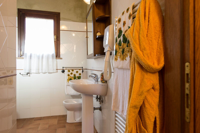 Bathroom 5, Il Frutteto, Pisa