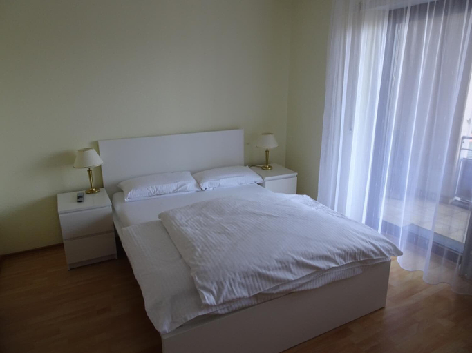 Bedroom 2, Hotel - Pension Schlossgarten, Kaiserslautern