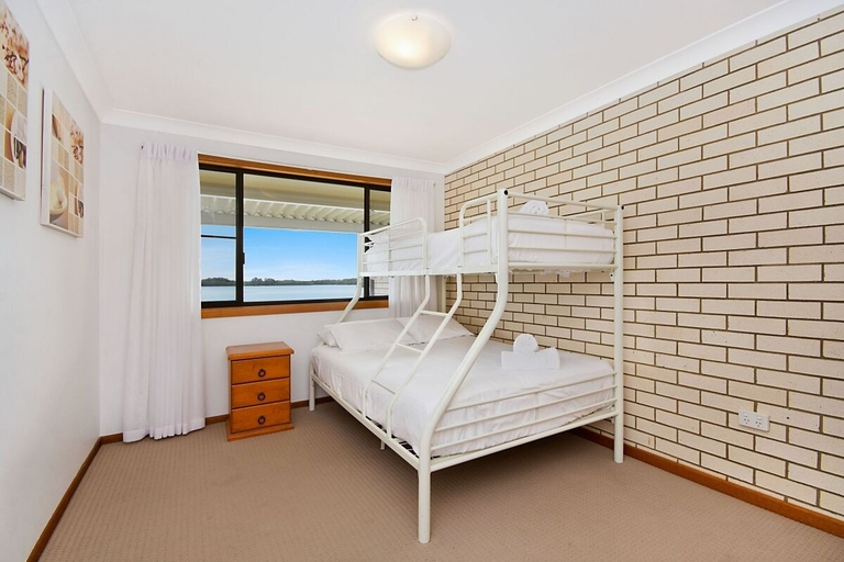 Bedroom 2, Peninsula Court 5, Clarence Valley- Coast