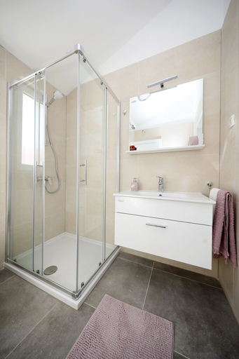 Bathroom 4, Apartments Noa Nin Zdrijac, Nin