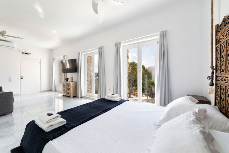 Bedroom 3, Villa Pela, South Aegean