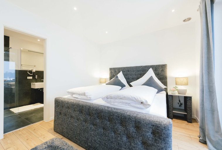 Bedroom 4, Unique Inn, Fürstenfeldbruck