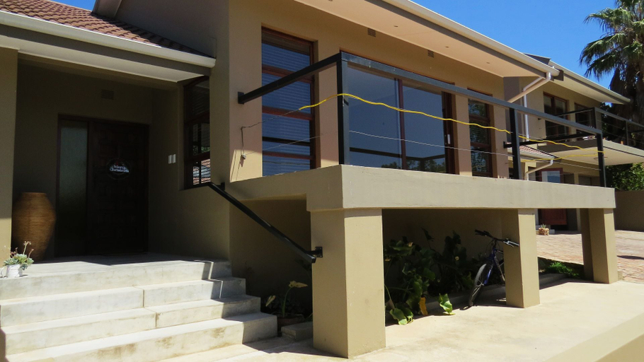 Exterior & Views 2, 21 Klein Karoo Street, Eden