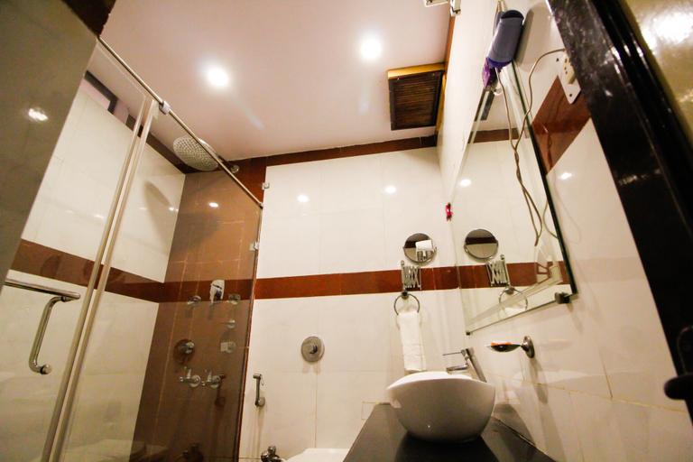 Bathroom 4, Hotel Rishi Regency, Jabalpur