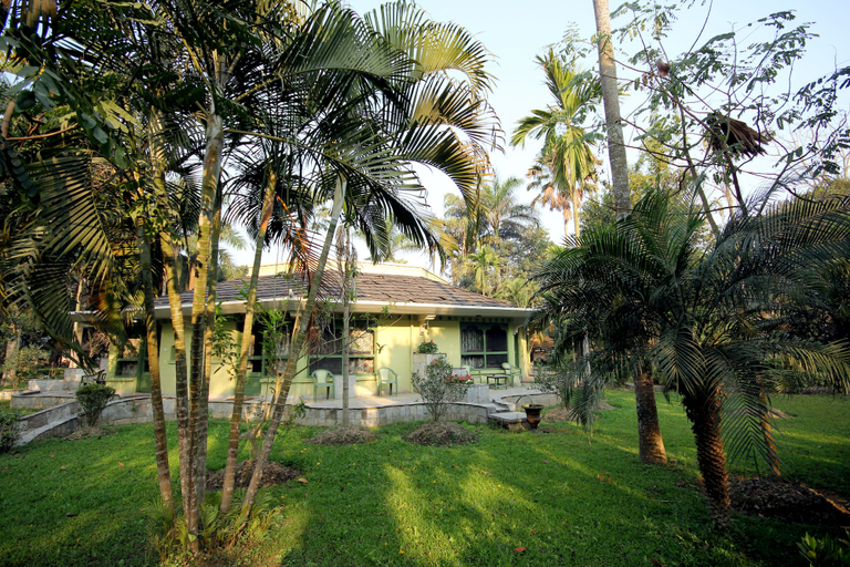 Exterior & Views 2, The Rhino Residency Resort, Narayani