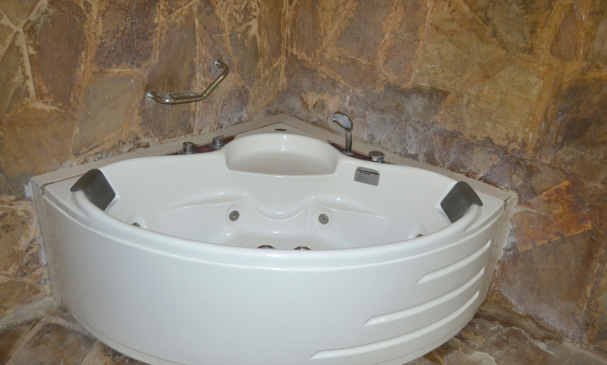 Bathroom 4, Serene Beach Resort, Kinondoni