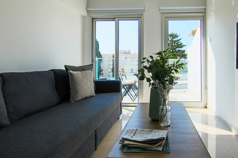 Others 5, Phaedrus Living: Seaside Luxury Flat Lighthouse 65