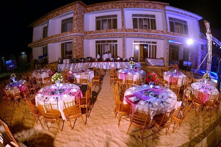 Food & Drinks 5, Serene Beach Resort, Kinondoni