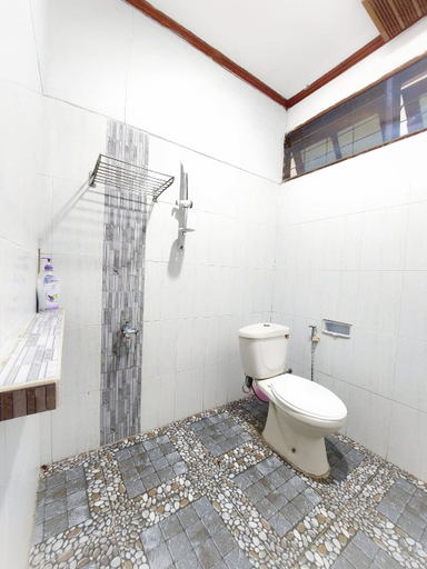 Bathroom 5, Villa Neelendra, Bogor