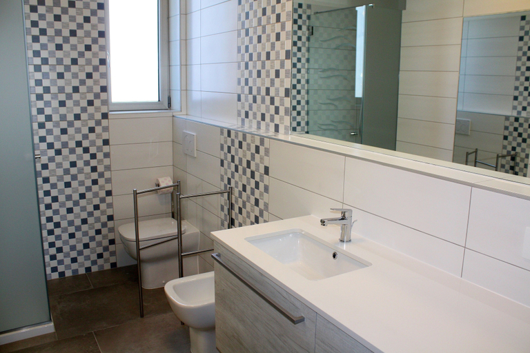 Bathroom 3, Appartamenti Nashira, Udine