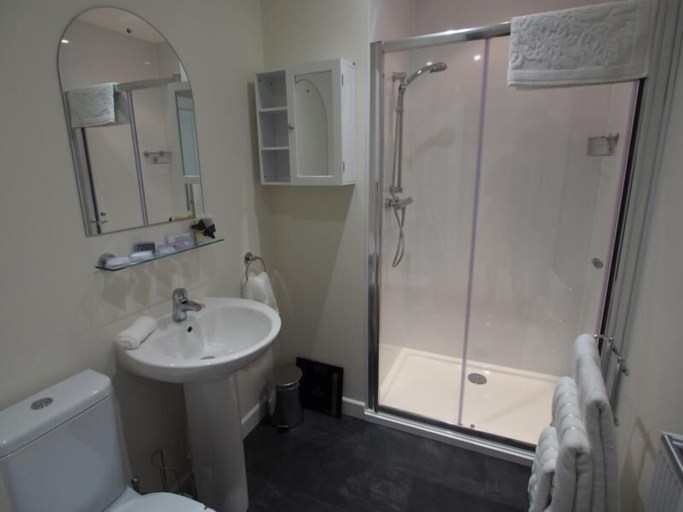 Bathroom 3, Wallfield Field Apartments, Aberdeen