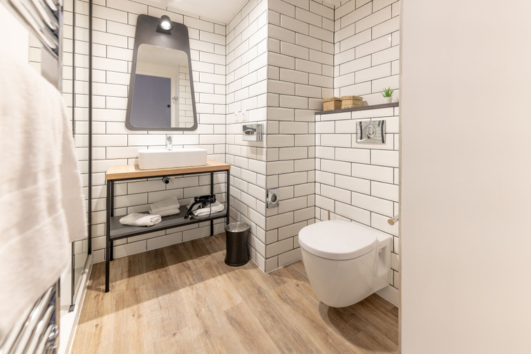 Bathroom 4, Appart'City Collection Saint Germain en Laye, Yvelines