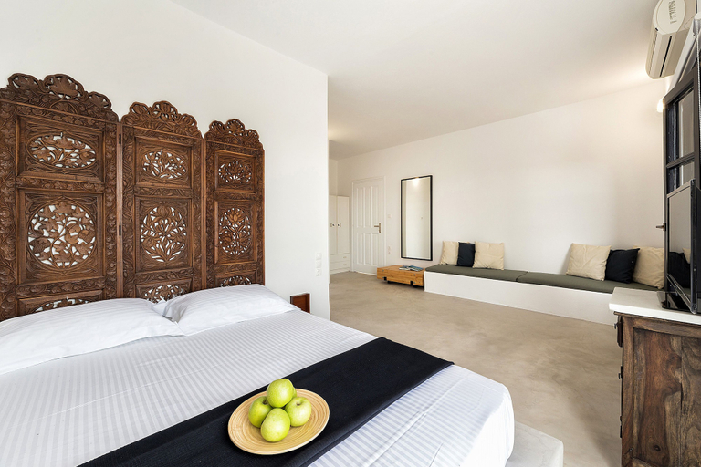 Bedroom 4, Villa Pela, South Aegean