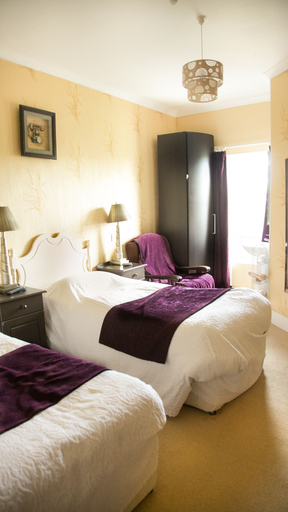 Bedroom 5, The Orchard