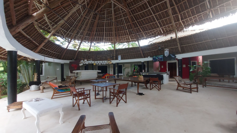 Food & Drinks, Red Lion, Malindi