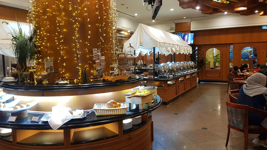 Food & Drinks 5, The Rizqun International Hotel, Bandar Seri Begawan