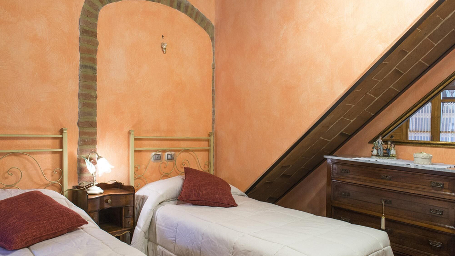 Bedroom 5, Le Terre Di Nunzio 12, Siena