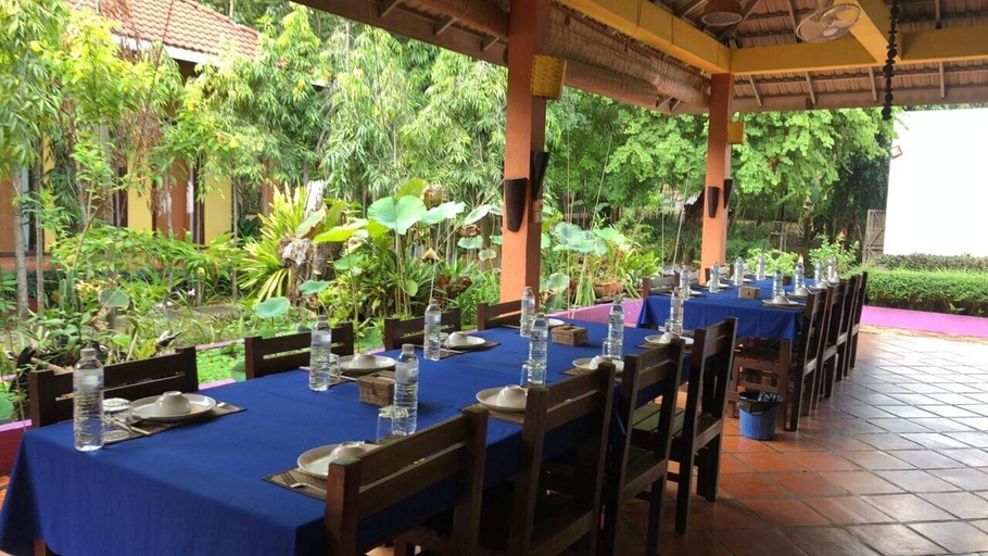 Food & Drinks 5, Memoria Palace & Resort, Pailin