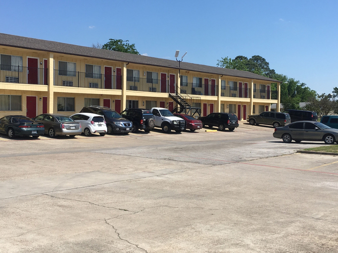 Exterior & Views, Great Western Inn & Suites, Tarrant