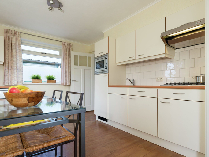 Others 5, Quietly Located Holiday Home in Emst With Enclosed Garden, Epe