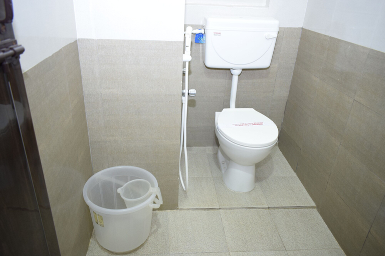 Bathroom 4, Rani Residency, Viluppuram