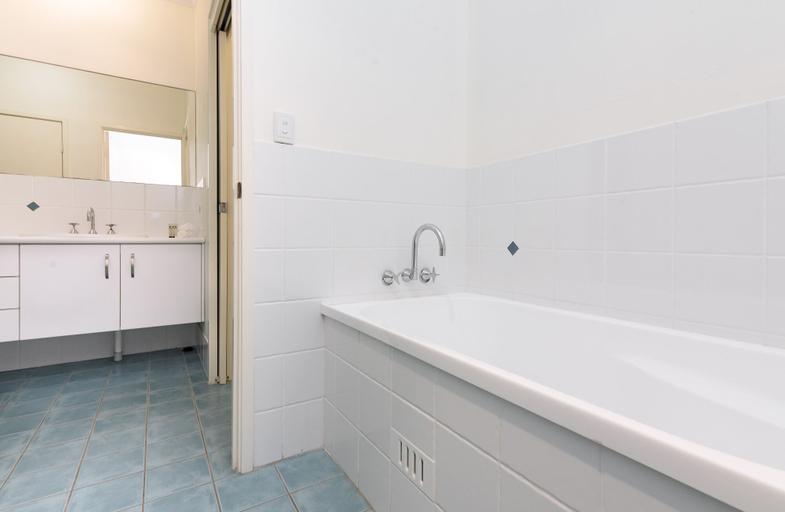 Bathroom 4, Six River, Clarence Valley- Coast