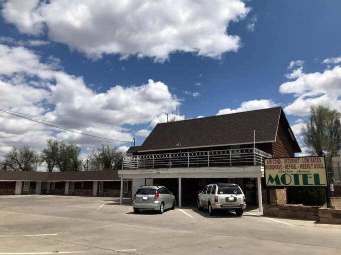 Exterior & Views 2, Golden Arrow Motel, Prowers