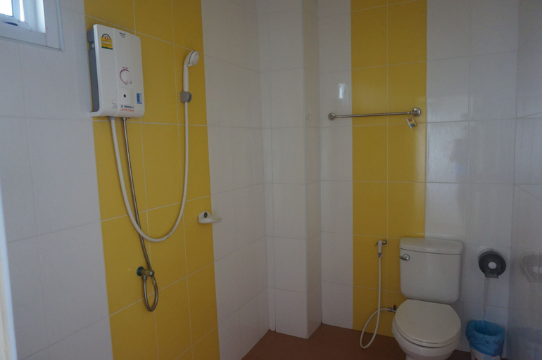 Bathroom 4, Bumnsaya Place, Nang Rong