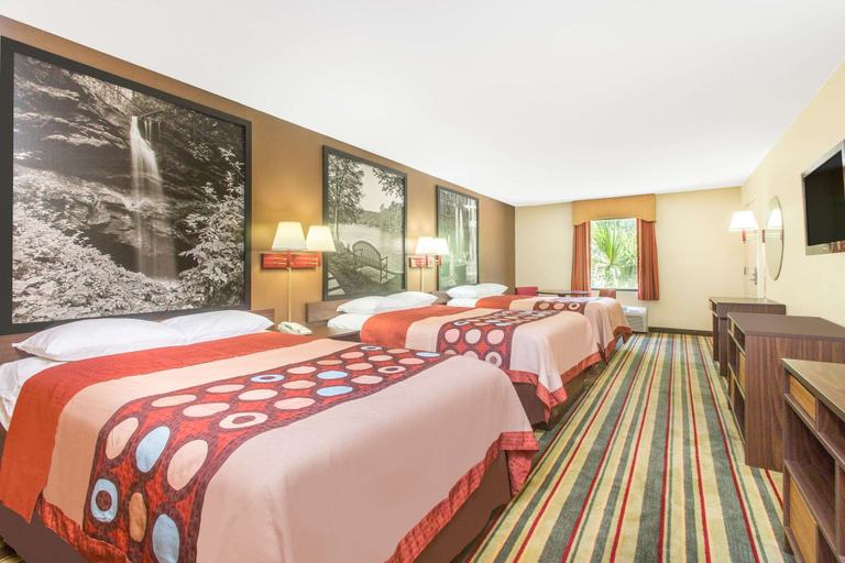 Bedroom 3, Super 8 by Wyndham Dublin, Laurens