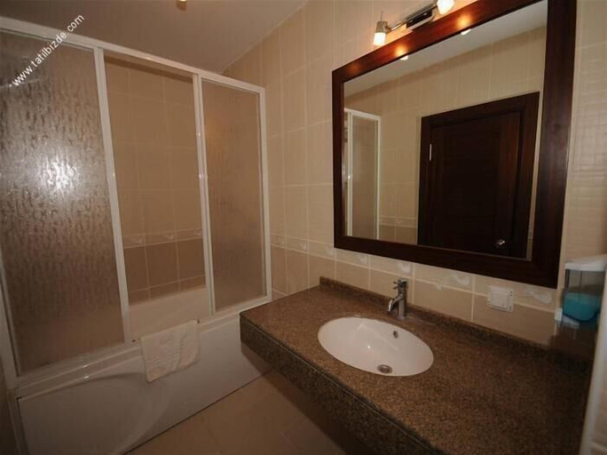 Bathroom 4, Miramar Hotel, Fethiye