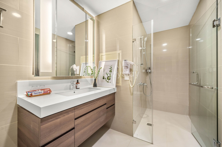 Bedroom 2, Oak by Kozystay - Pondok Indah, South Jakarta