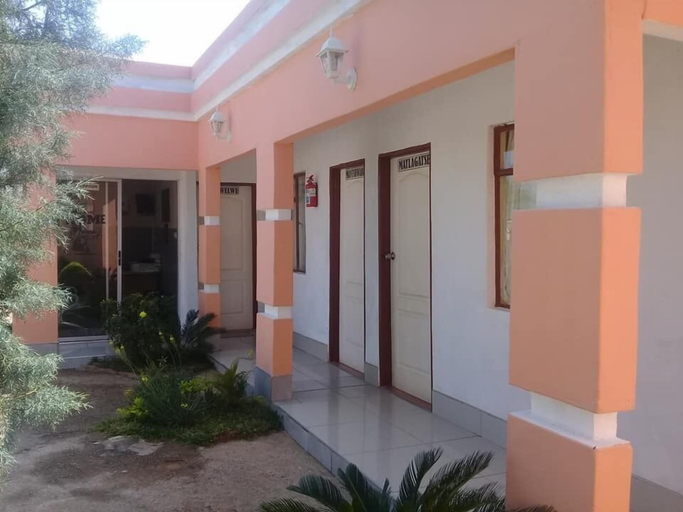 Exterior & Views 2, Kutse Guesthouse, Kweneng South