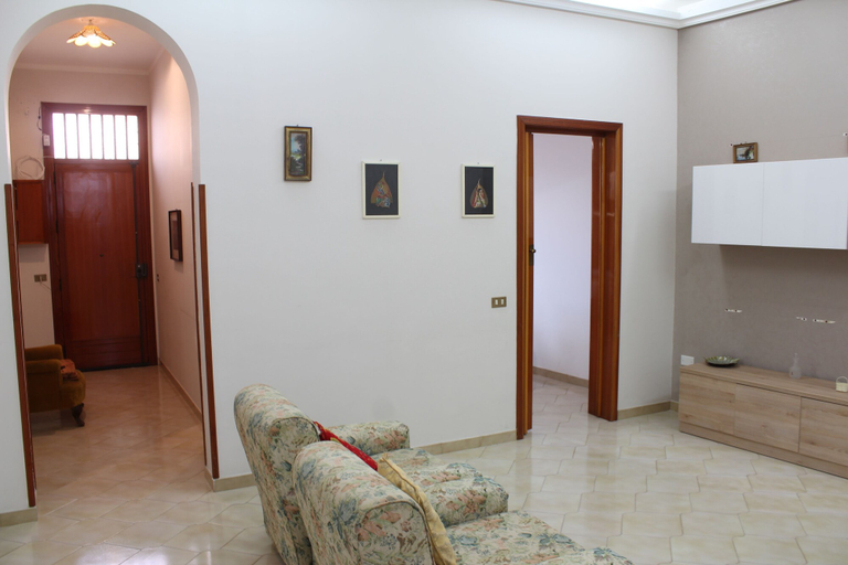Others 5, Il Glicine, Trapani