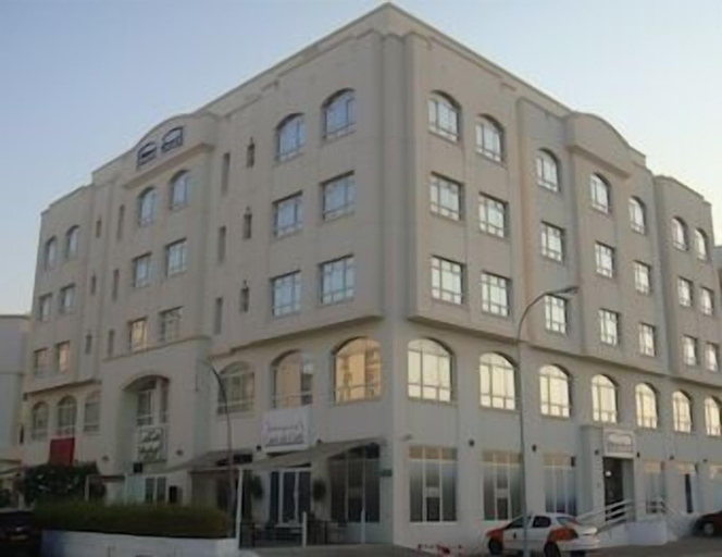 Exterior & Views 1, Midan Hotel Suites, Bausher