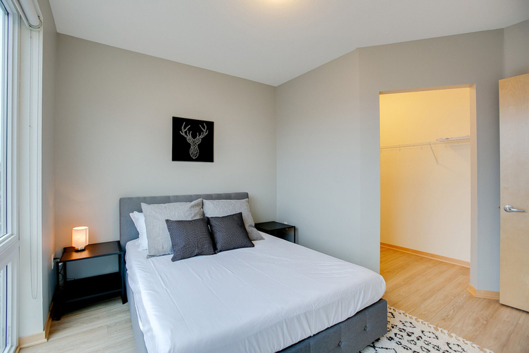Bedroom 4, The Luxe Suites at Prospect Park, Hennepin