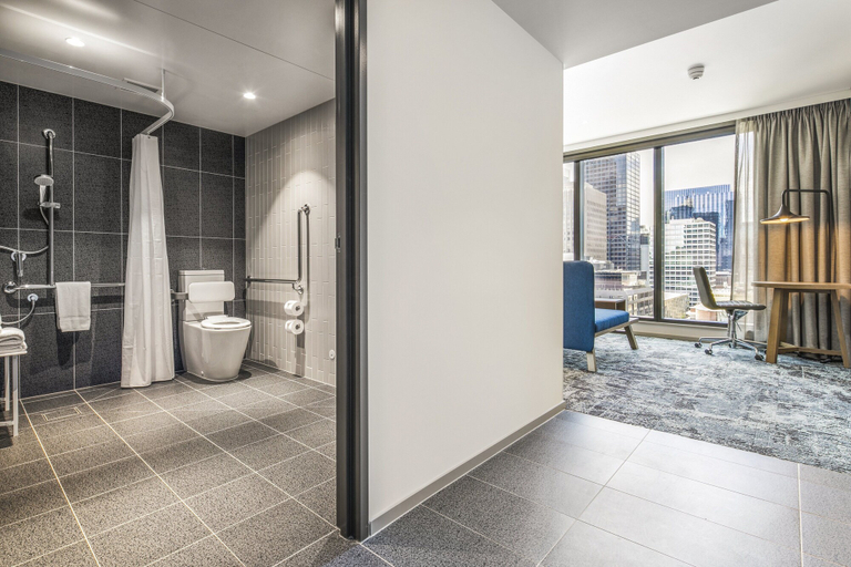 Bathroom 5, Holiday Inn Express MELBOURNE LITTLE COLLINS by IHG, Melbourne