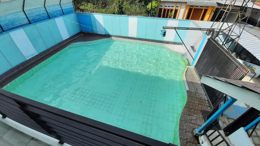 Sport & Beauty 4, Villa Larochelle, Bandung