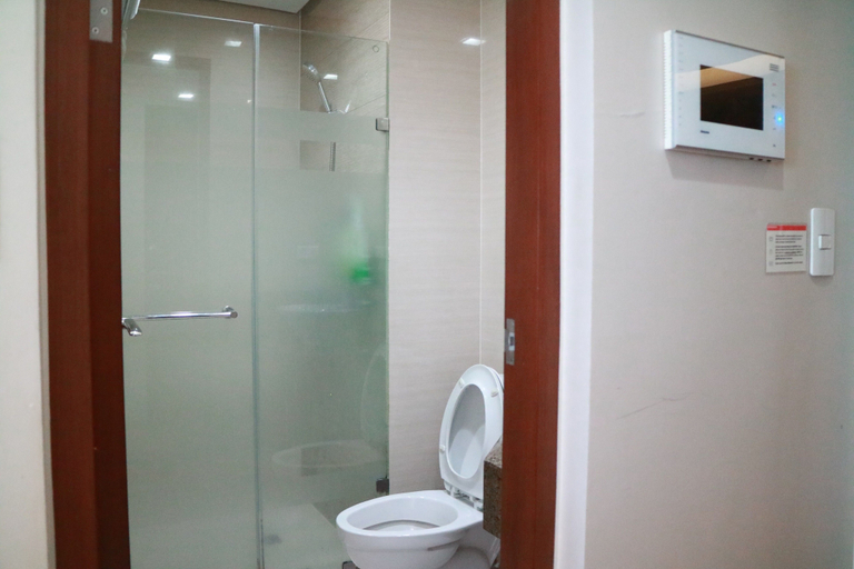 Bathroom 3, Eastwood Le Grand Tower 3, Quezon City