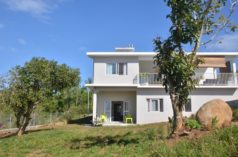 Exterior & Views, Villa Zourit Rodrigues Bungalow